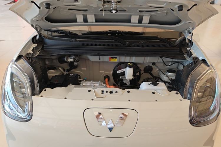 Used Wuling Hongguang MINIEV 2025 Four-Door Version Advanced Edition Engine Bay
