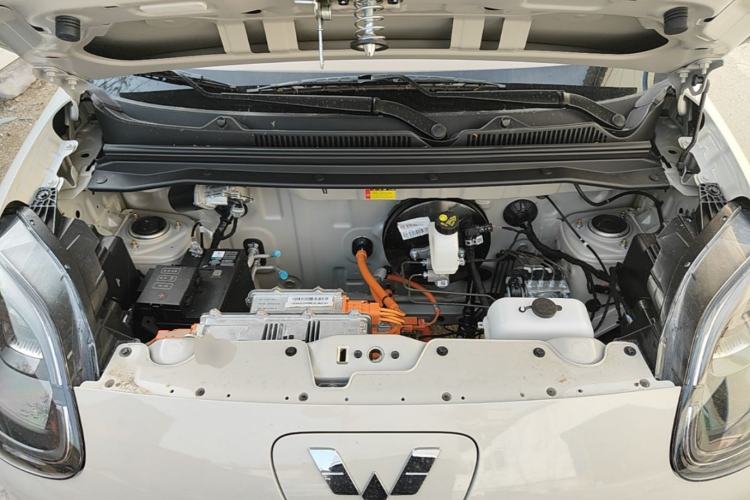 Used Wuling Hongguang MINIEV 2025 Four-Door Version Advanced Edition Engine Bay