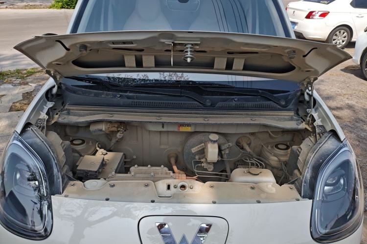 Used Wuling Hongguang MINIEV 2025 Four-Door Version Advanced Edition Engine Bay