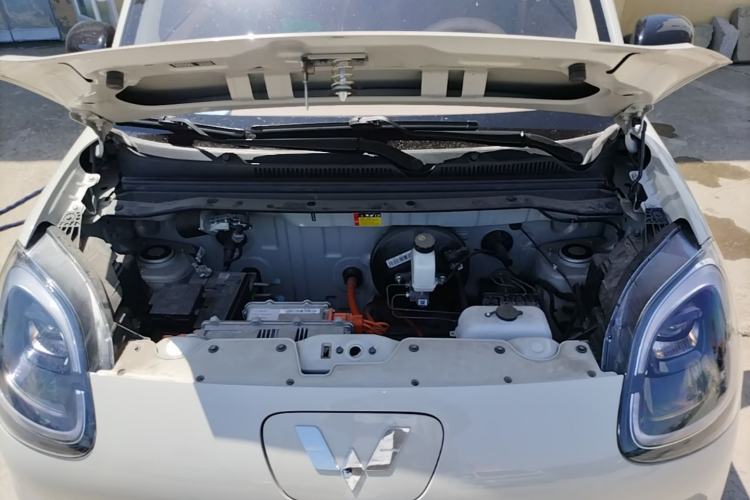 Used Wuling Hongguang MINIEV 2025 Four-Door Version Advanced Edition Engine Bay