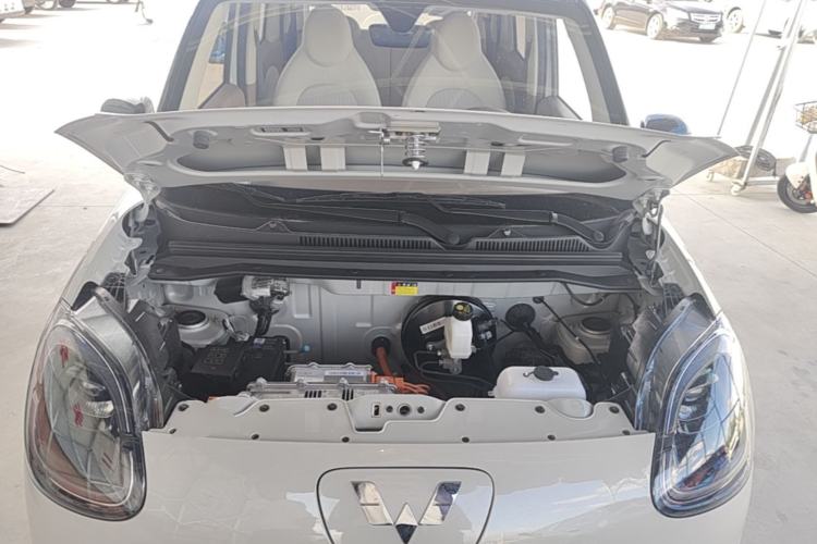 Used Wuling Hongguang MINIEV 2025 Four-Door Version Premium Edition Engine Bay