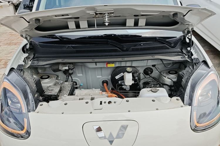 Used Wuling Hongguang MINIEV 2025 Four-Door Version Advanced Edition Engine Bay
