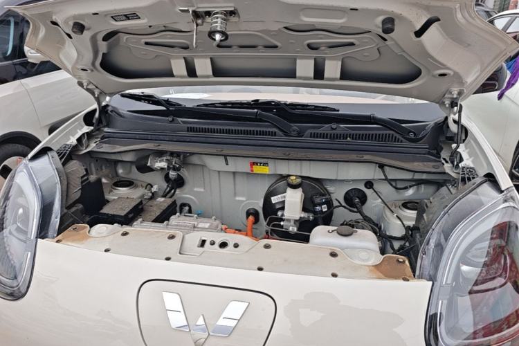 Used Wuling Hongguang MINIEV 2025 Four-Door Version Advanced Edition Engine Bay