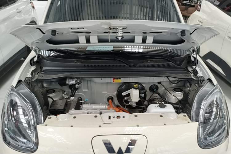 Used Wuling Hongguang MINIEV 2025 Four-Door Version Advanced Edition Engine Bay