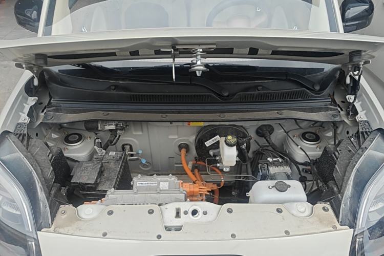 Used Wuling Hongguang MINIEV 2025 Four-Door Version Advanced Edition Engine Bay