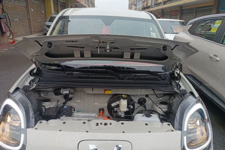 Used Wuling Hongguang MINIEV 2025 Four-Door Version Advanced Edition Engine Bay