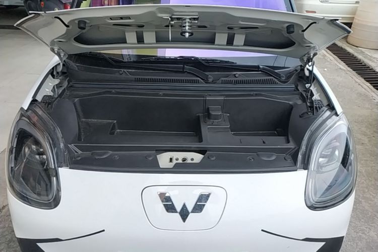 Used Wuling Hongguang MINIEV 2025 Four-Door Version Advanced Edition Engine Bay