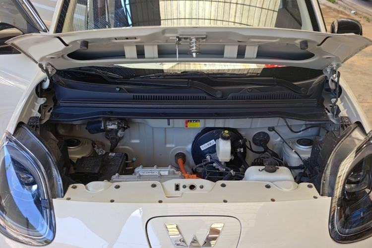 Used Wuling Hongguang MINIEV 2025 Four-Door Version Advanced Edition Engine Bay