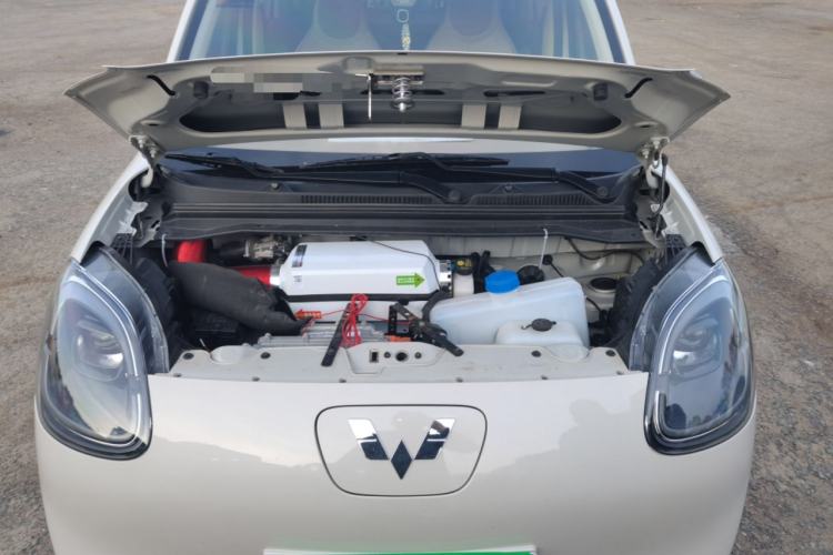 Used Wuling Hongguang MINIEV 2025 Four-Door Version Advanced Edition Engine Bay