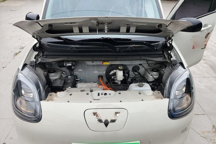 Used Wuling Hongguang MINIEV 2025 Four-Door Version Advanced Edition Engine Bay