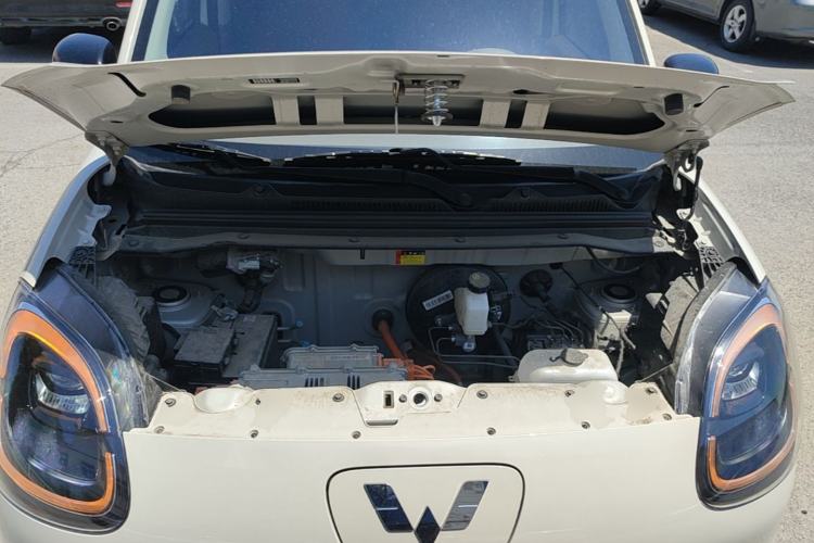 Used Wuling Hongguang MINIEV 2025 Four-Door Version Advanced Edition Engine Bay