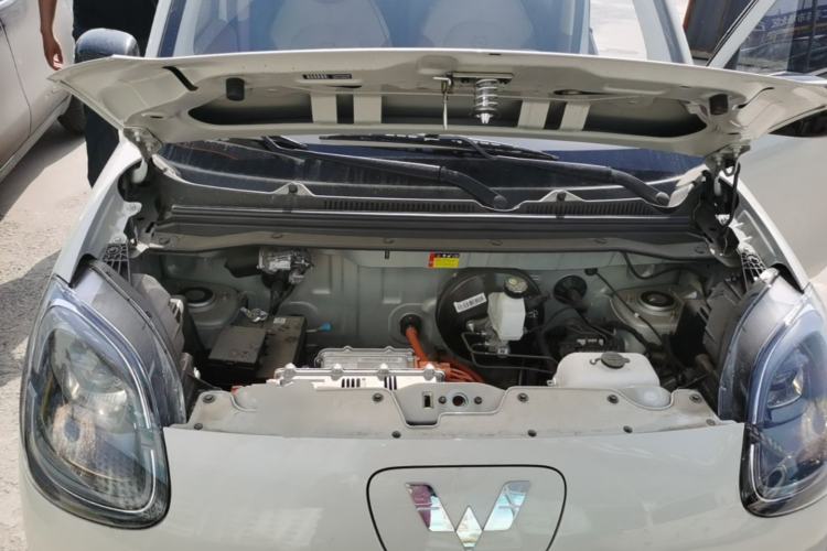 Used Wuling Hongguang MINIEV 2025 Four-Door Version Advanced Edition Engine Bay