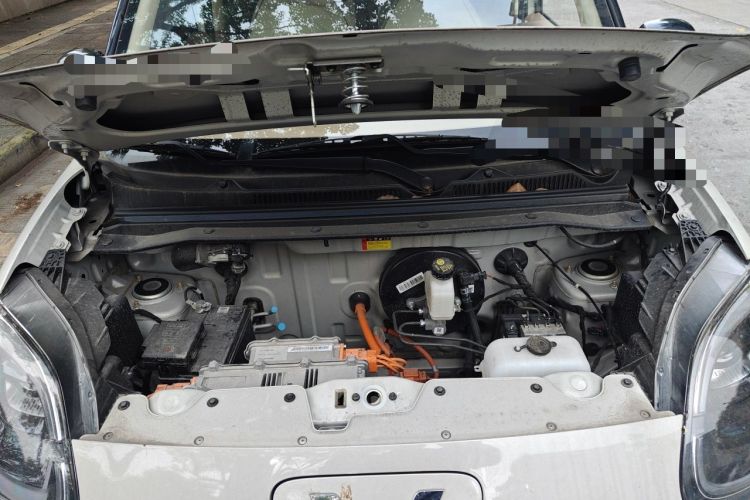 Used Wuling Hongguang MINIEV 2025 Four-Door Version Zhenxiang+ Edition Engine Bay
