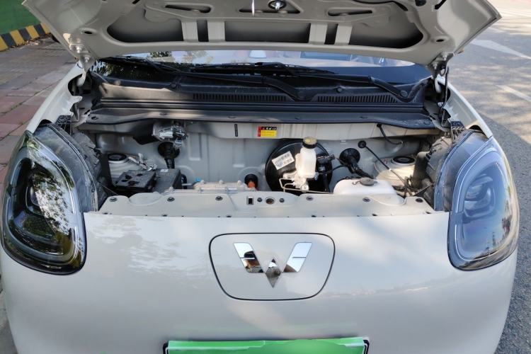 Used Wuling Hongguang MINIEV 2025 Four-Door Version Advanced Edition Engine Bay