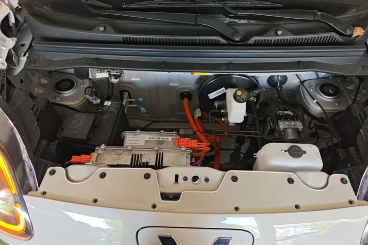 Used Wuling Hongguang MINIEV 2025 Four-Door Version Advanced Edition Engine Bay