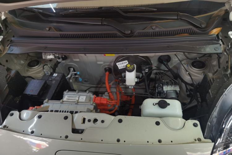 Used Wuling Hongguang MINIEV 2025 Four-Door Version Advanced Edition Engine Bay