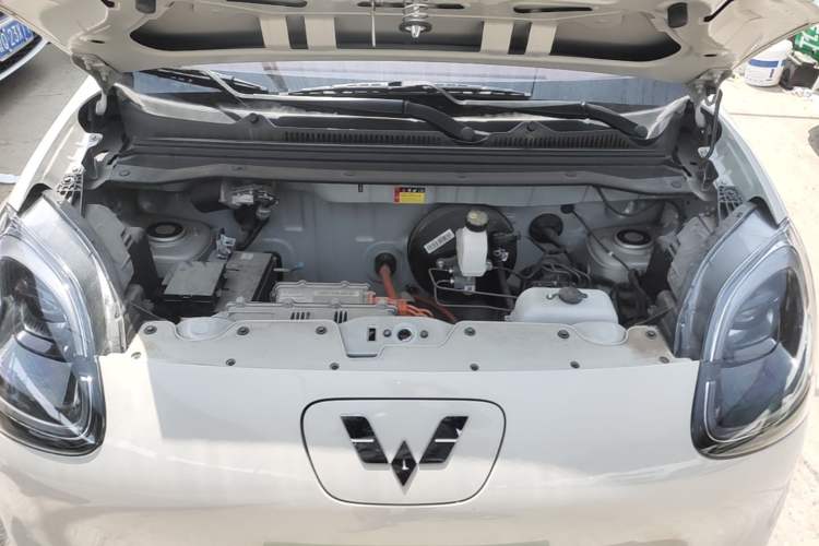 Used Wuling Hongguang MINIEV 2025 Four-Door Version Advanced Edition Engine Bay
