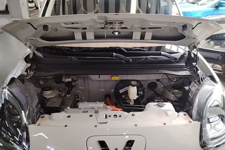 Used Wuling Hongguang MINIEV 2025 Four-Door Version Advanced Edition Engine Bay