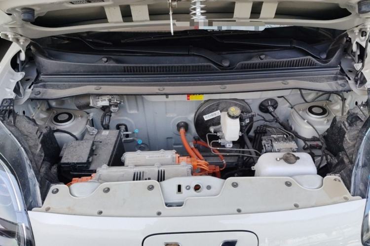 Used Wuling Hongguang MINIEV 2025 Four-Door Version Advanced Edition Engine Bay