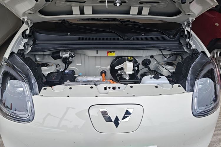 Used Wuling Hongguang MINIEV 2025 Four-Door Version Advanced Edition Engine Bay
