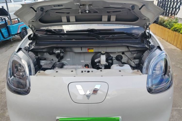 Used Wuling Hongguang MINIEV 2025 Four-Door Version Advanced Edition Engine Bay