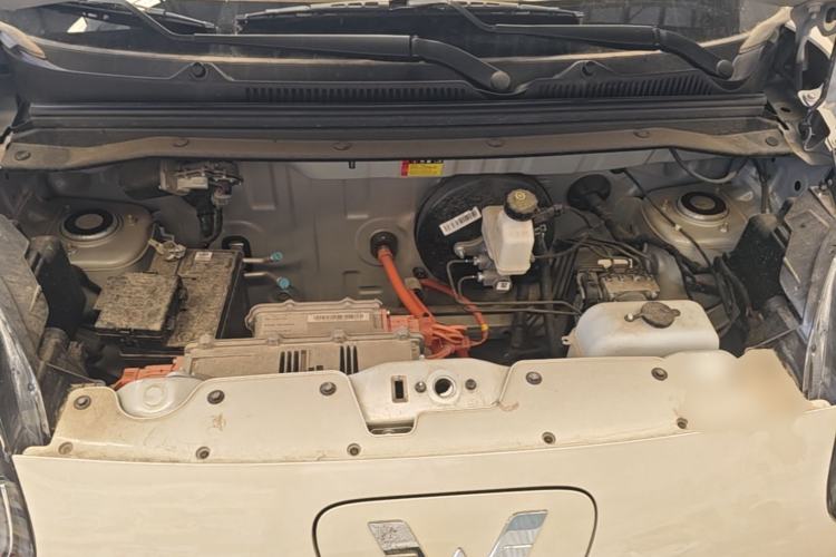 Used Wuling Hongguang MINIEV 2025 Four-Door Version Advanced Edition Engine Bay