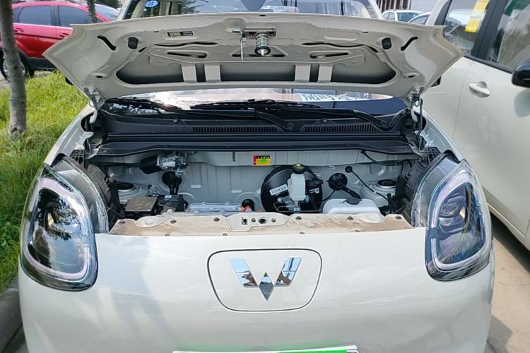 Used Wuling Hongguang MINIEV 2025 Four-Door Version Advanced Edition Engine Bay