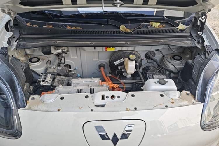 Used Wuling Hongguang MINIEV 2025 Four-Door Version Advanced Edition Engine Bay