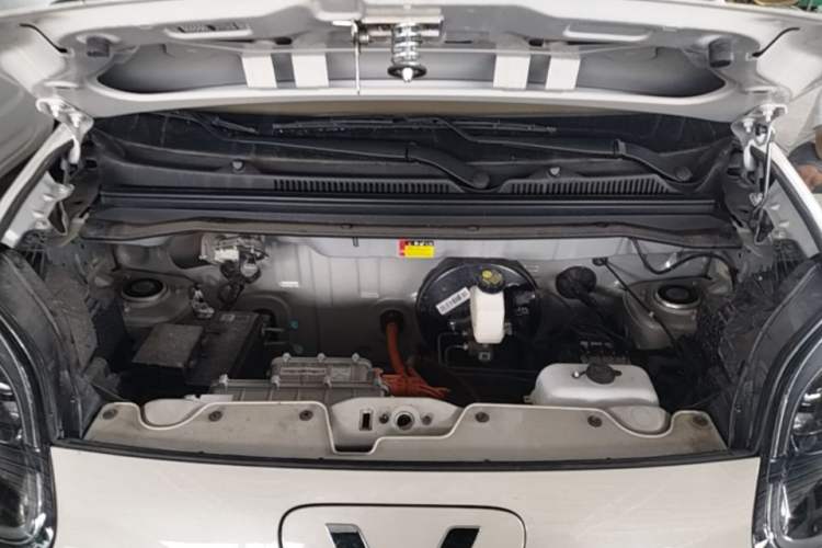 Used Wuling Hongguang MINIEV 2025 Four-Door Version Advanced Edition Engine Bay
