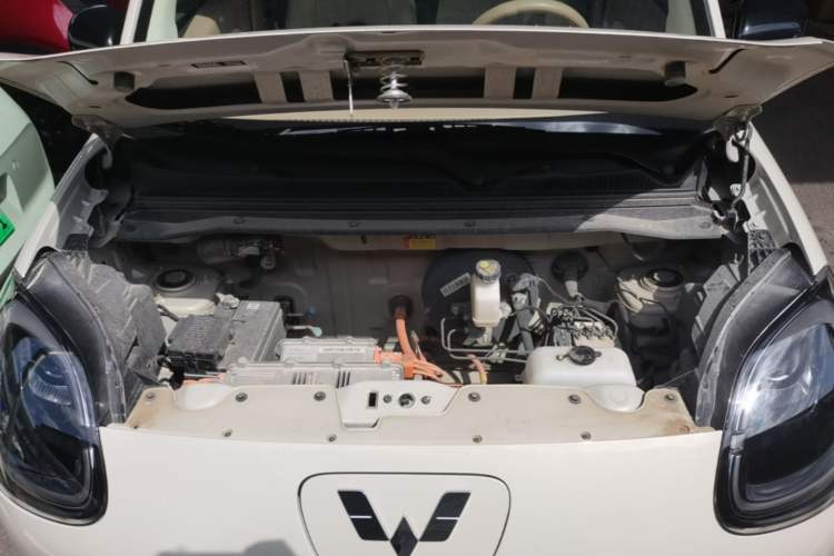 Used Wuling Hongguang MINIEV 2025 Four-Door Version Advanced Edition Engine Bay