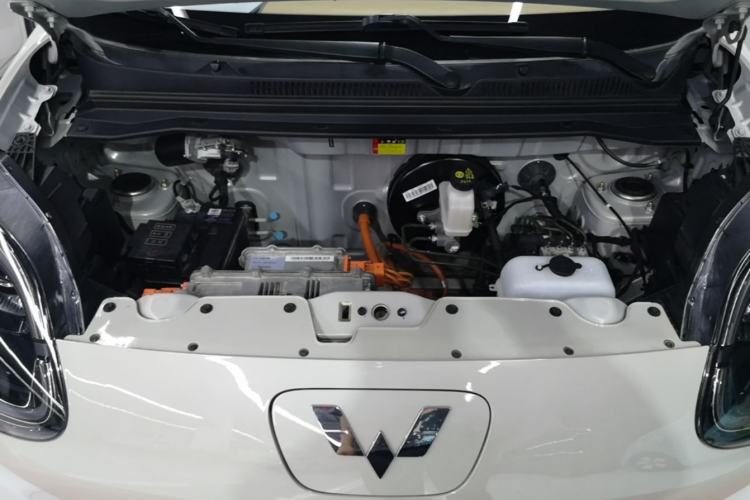 Used Wuling Hongguang MINIEV 2025 Four-Door Version Zhenxiang+ Edition Engine Bay
