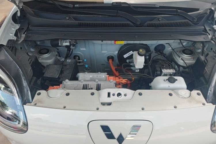 Used Wuling Hongguang MINIEV 2025 Four-Door Version Zhenxiang+ Edition Engine Bay