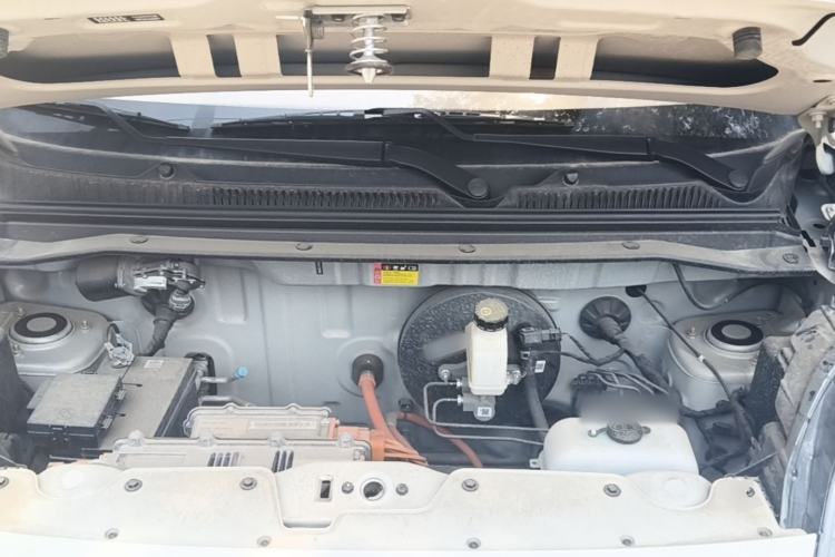 Used Wuling Hongguang MINIEV 2025 Four-Door Version Advanced Edition Engine Bay