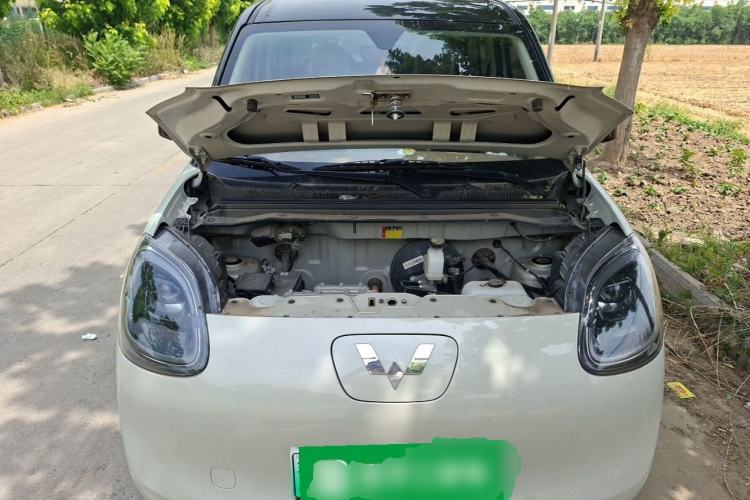 Used Wuling Hongguang MINIEV 2025 Four-Door Version Zhenxiang+ Edition Engine Bay