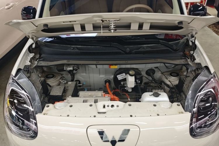 Used Wuling Hongguang MINIEV 2025 Four-Door Version Premium Edition Engine Bay