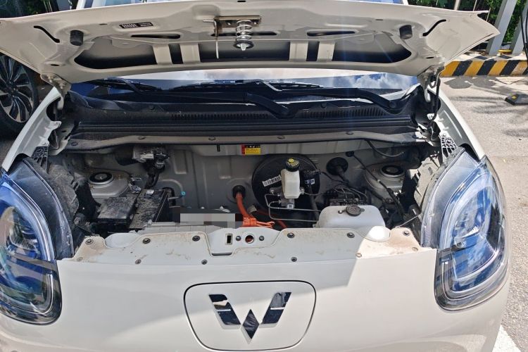 Used Wuling Hongguang MINIEV 2025 Four-Door Version Advanced Edition Engine Bay