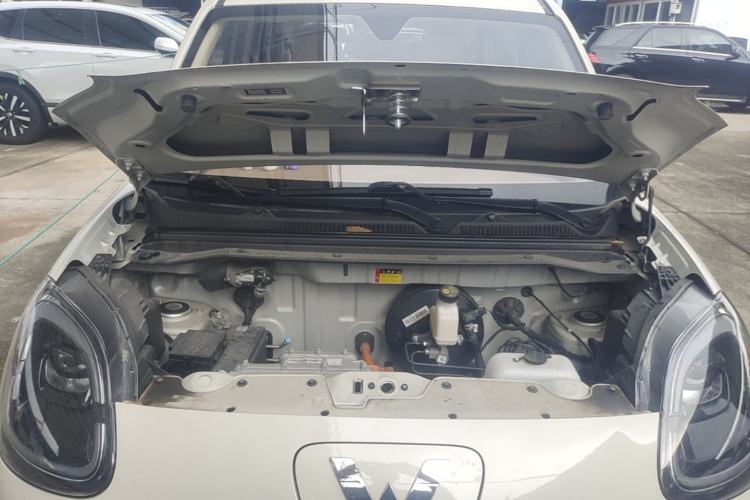 Used Wuling Hongguang MINIEV 2025 Four-Door Version Advanced Edition Engine Bay