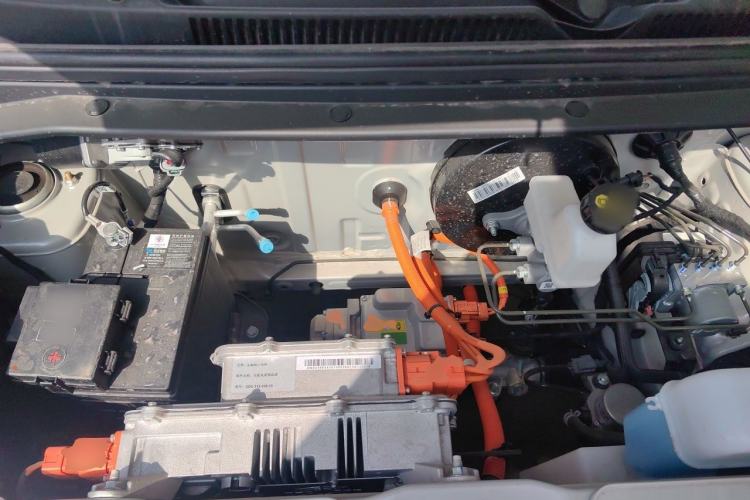 Used Wuling Hongguang MINIEV 2025 Four-Door Version Advanced Edition Engine Bay