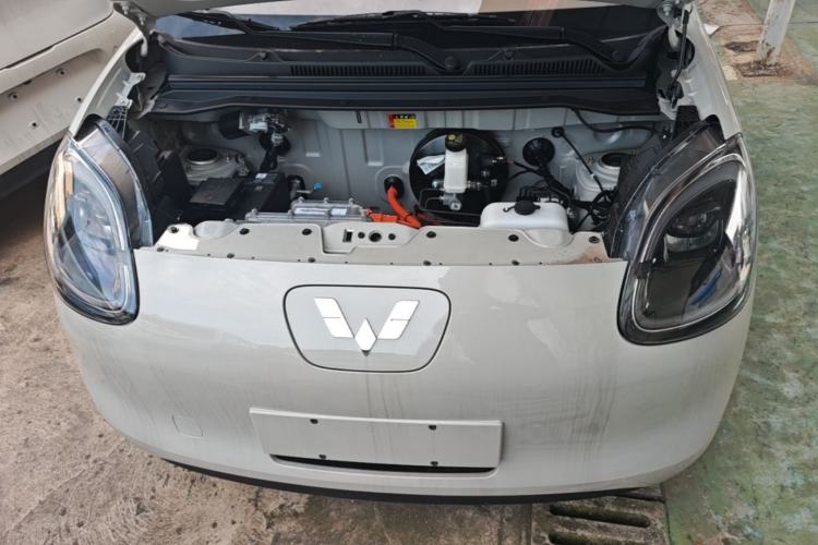 Used Wuling Hongguang MINIEV 2025 Four-Door Version Advanced Edition Engine Bay