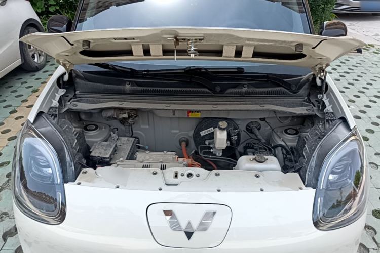 Used Wuling Hongguang MINIEV 2025 Four-Door Version Premium Edition Engine Bay