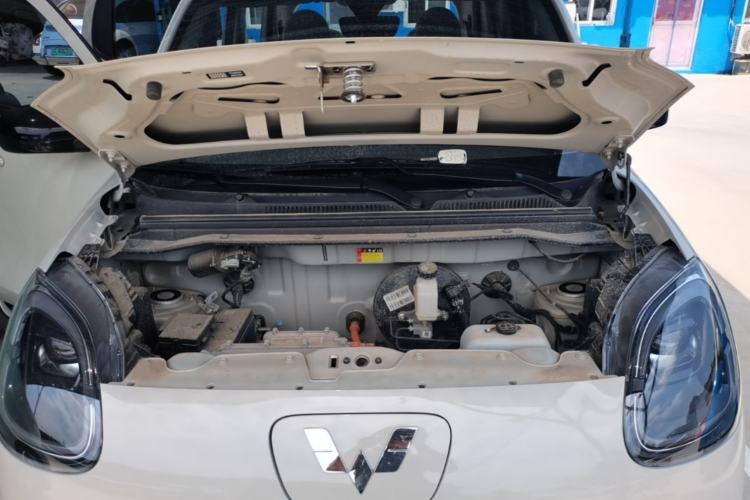 Used Wuling Hongguang MINIEV 2025 Four-Door Version Advanced Edition Engine Bay