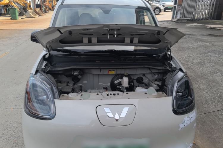 Used Wuling Hongguang MINIEV 2025 Four-Door Version Premium Edition Engine Bay