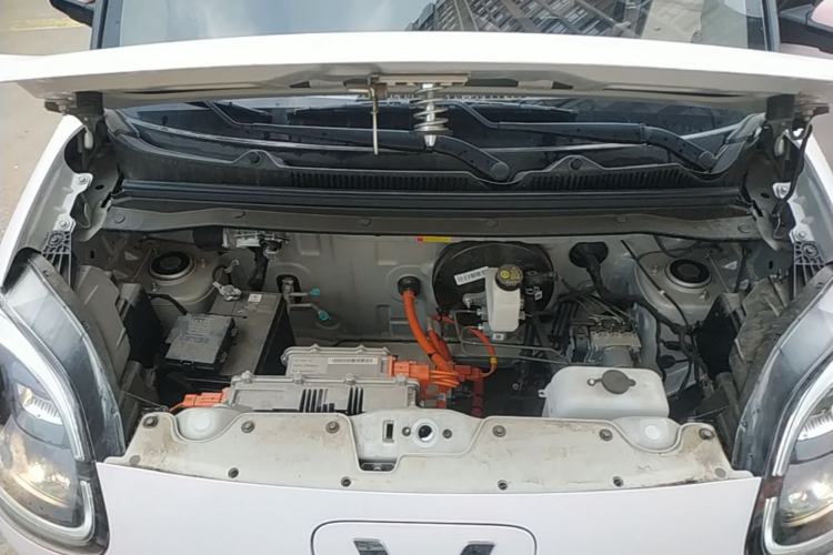 Used Wuling Hongguang MINIEV 2025 Four-Door Version Advanced Edition Engine Bay