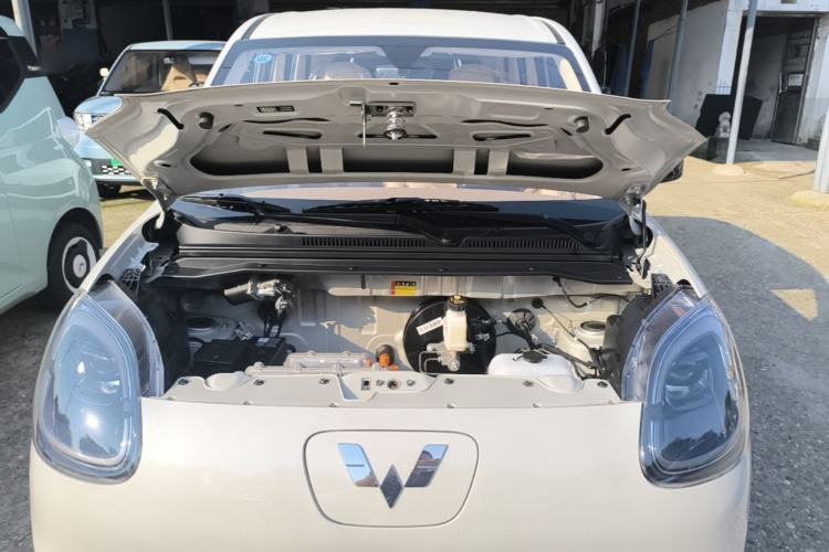 Used Wuling Hongguang MINIEV 2025 Four-Door Version Advanced Edition Engine Bay