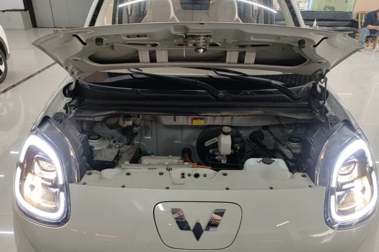 Used Wuling Hongguang MINIEV 2025 Four-Door Version Advanced Edition Engine Bay