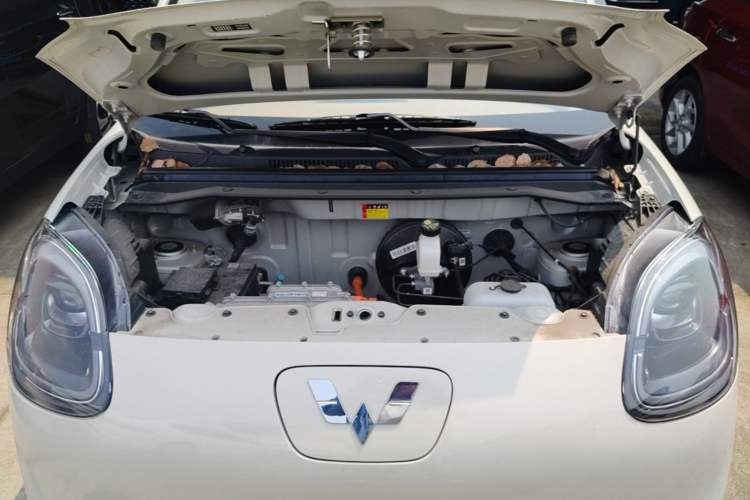 Used Wuling Hongguang MINIEV 2025 Four-Door Version Advanced Edition Engine Bay