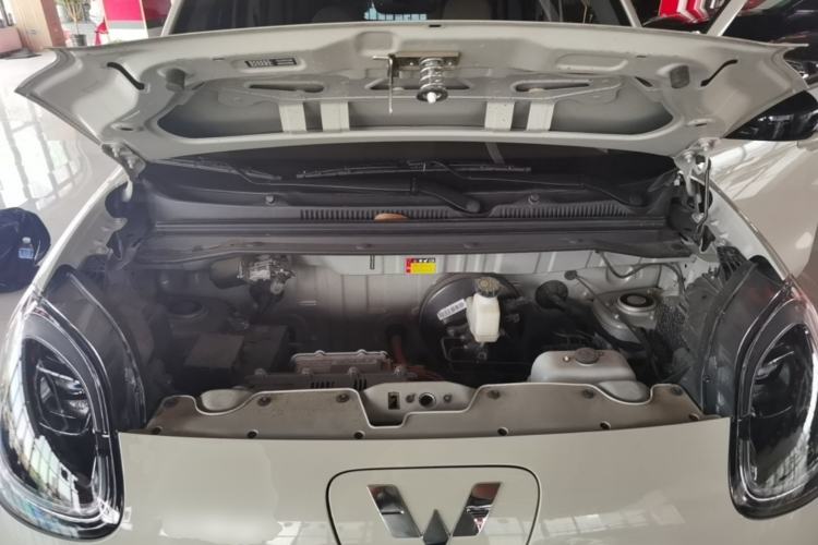 Used Wuling Hongguang MINIEV 2025 Four-Door Version Advanced Edition Engine Bay