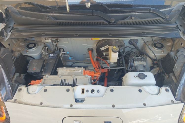Used Wuling Hongguang MINIEV 2025 Four-Door Version Advanced Edition Engine Bay