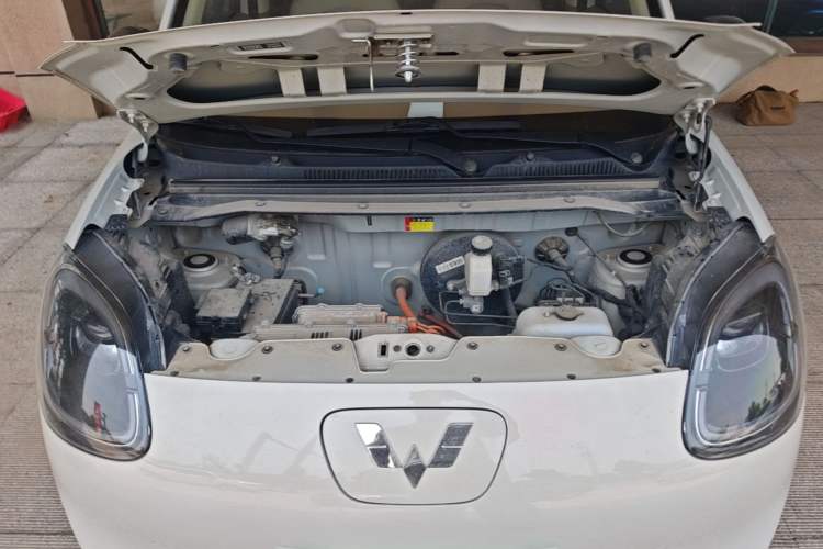 Used Wuling Hongguang MINIEV 2025 Four-Door Version Advanced Edition Engine Bay