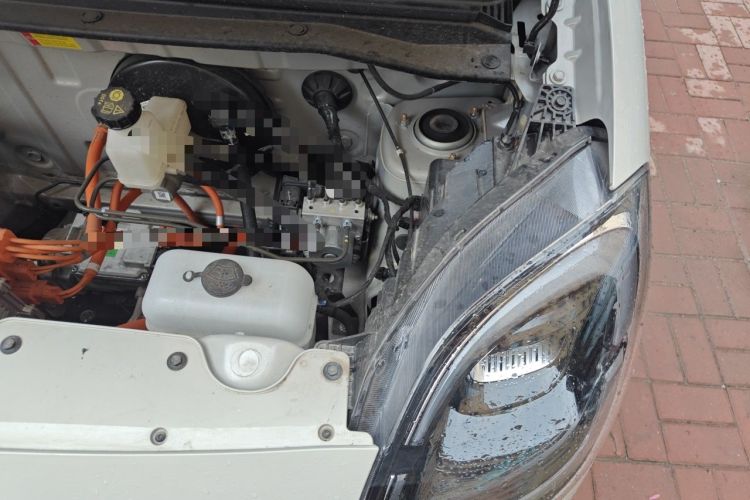 Used Wuling Hongguang MINIEV 2025 Four-Door Version Zhenxiang+ Edition Engine Bay Left